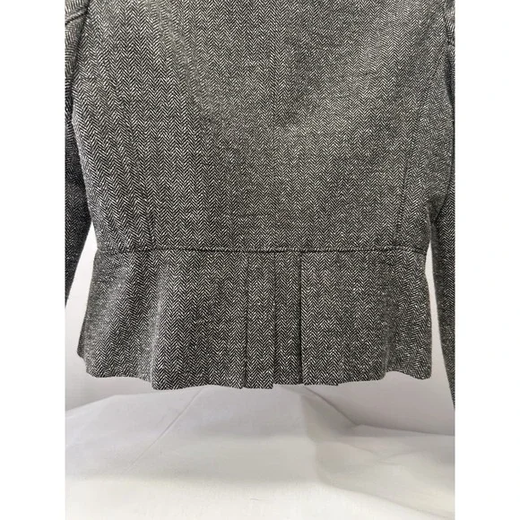 Worthington Petite Med Pleated Cropped herringbone Button jacket. Well tailored. - Picture 7 of 14